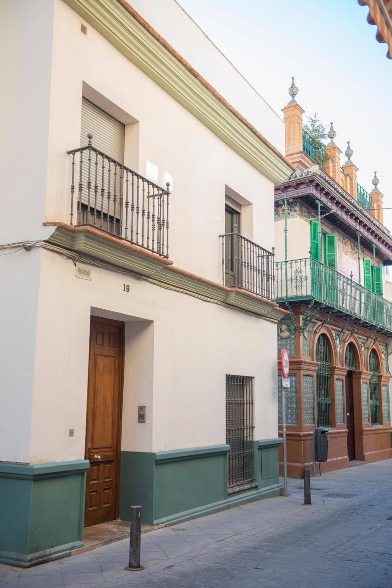 Apartamentos Luxury Puente De Triana Siviglia Esterno foto