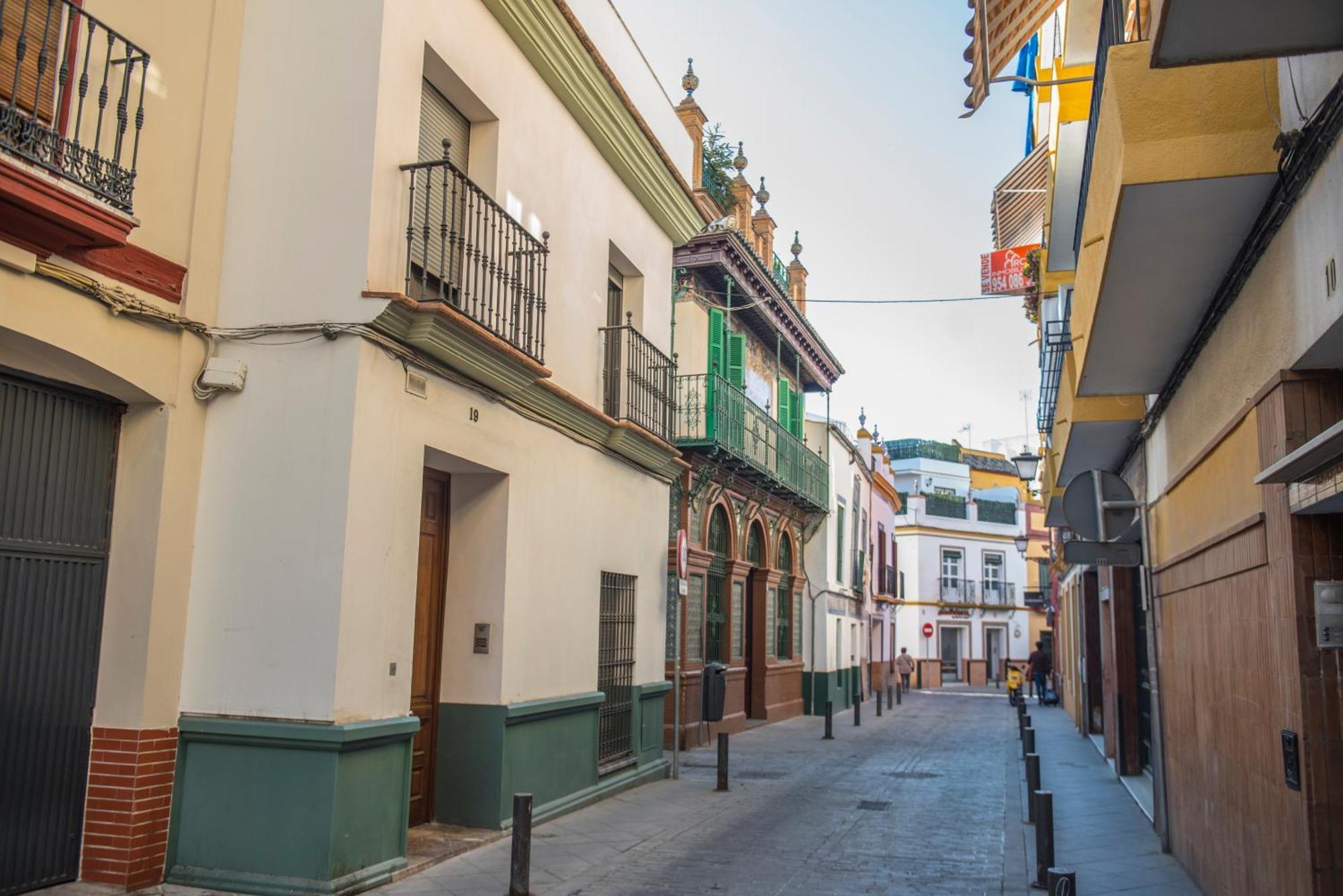 Apartamentos Luxury Puente De Triana Siviglia Esterno foto