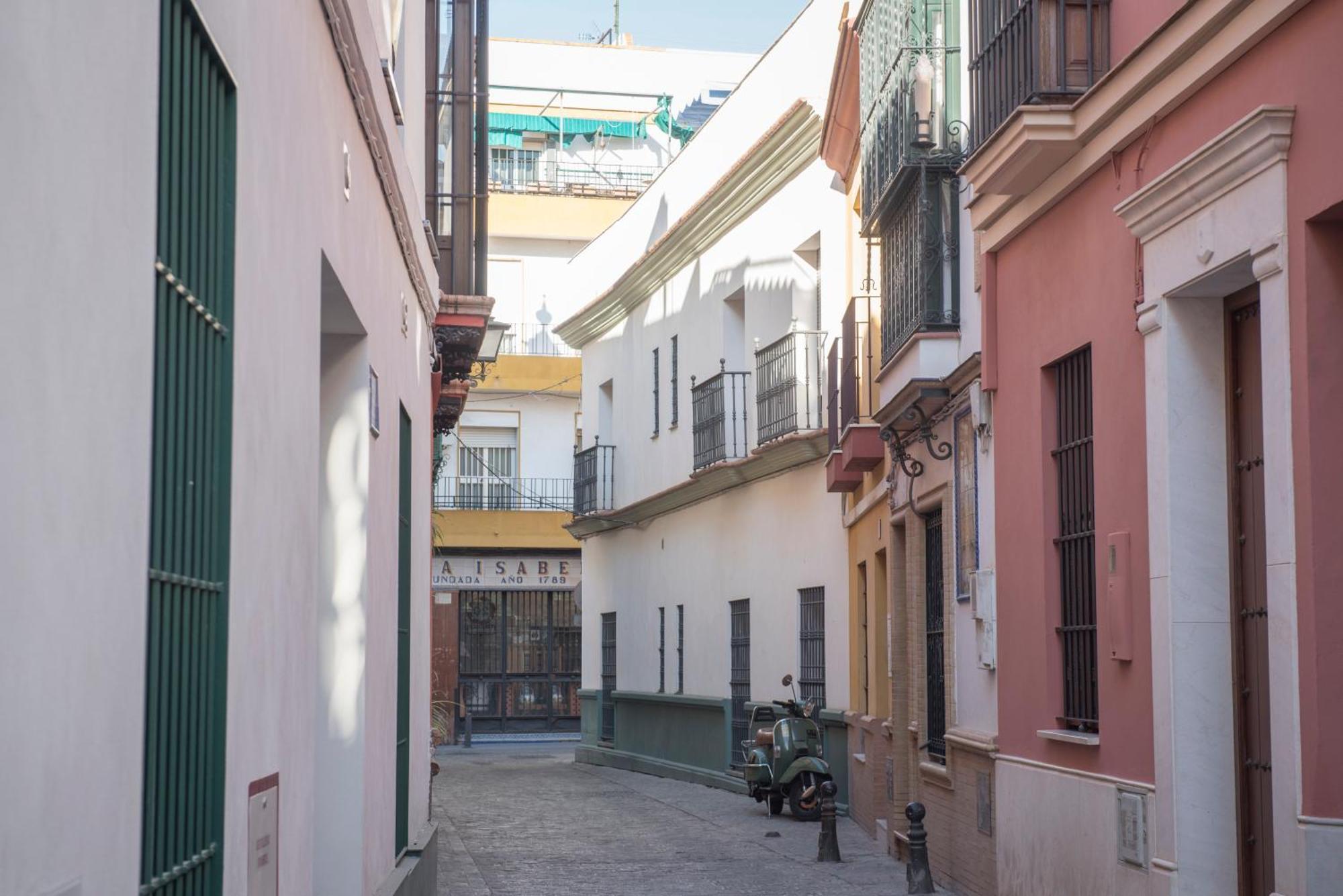 Apartamentos Luxury Puente De Triana Siviglia Esterno foto