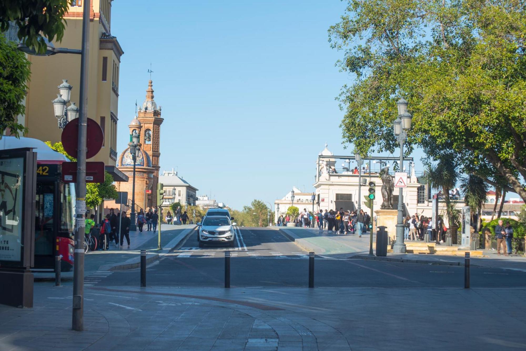 Apartamentos Luxury Puente De Triana Siviglia Esterno foto