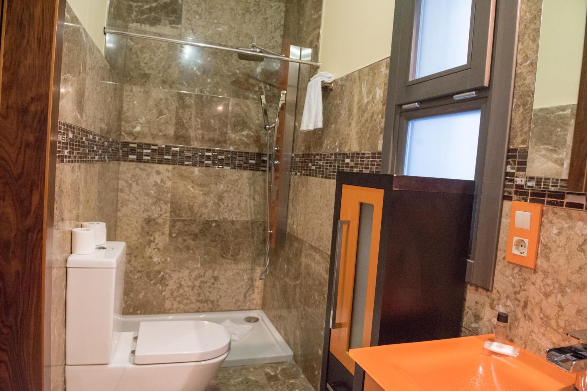 Apartamentos Luxury Puente De Triana Siviglia Esterno foto