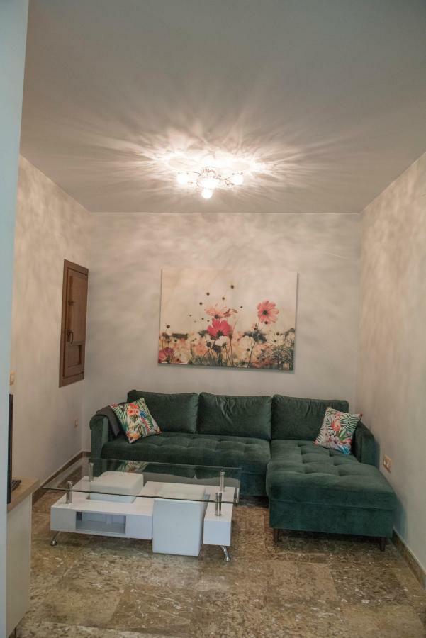 Apartamentos Luxury Puente De Triana Siviglia Esterno foto