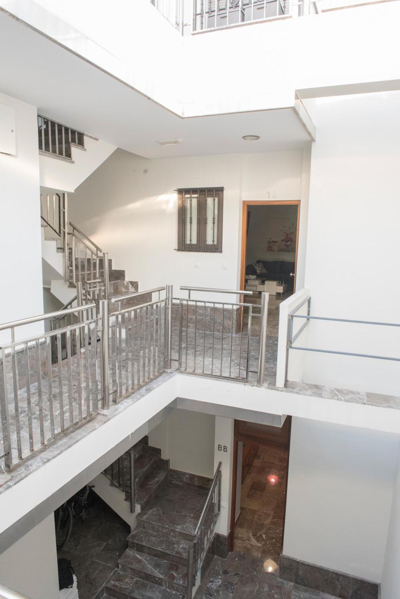 Apartamentos Luxury Puente De Triana Siviglia Esterno foto